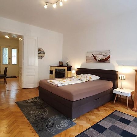 Gorgeous Viennese Apartment 10 Min To City Center Екстериор снимка